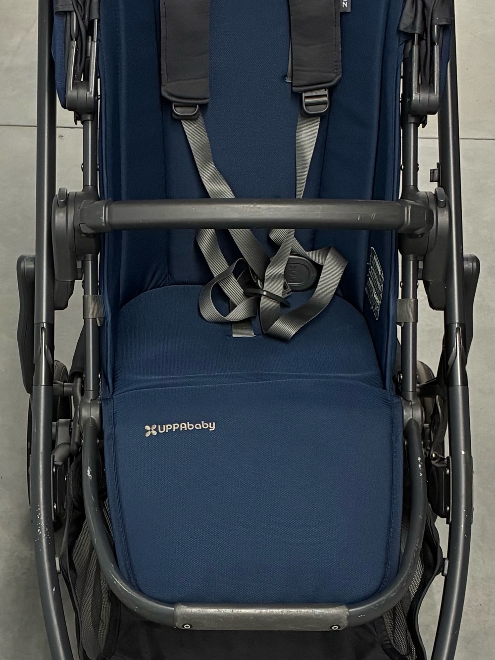 UPPA BABY CRUZ V2  Navy and Carbon-Saddle leather Stroller - Picture 2 of 14